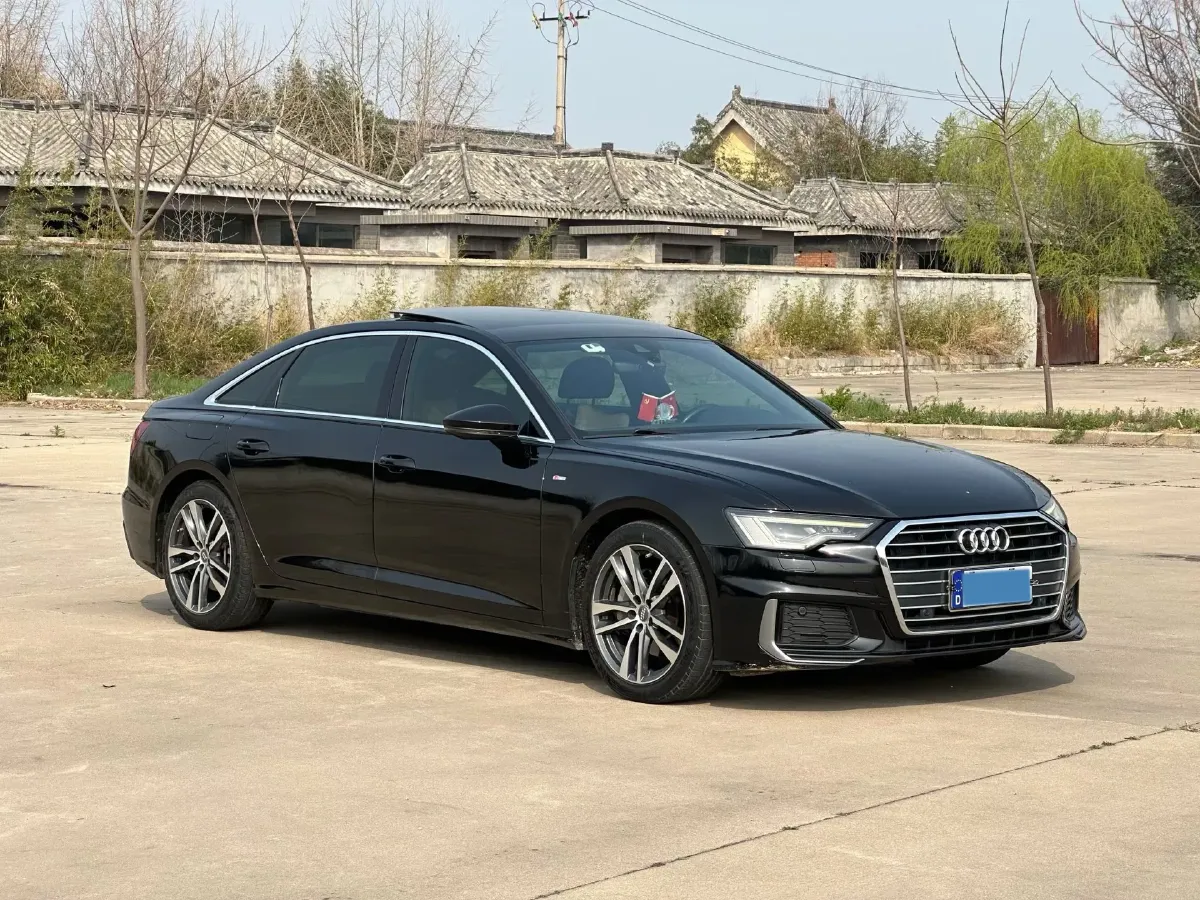 2021 Audi A6L 2.0T 190HP L4 7DCT,autocango,china used car exporter,china ev exporter,chinese used car exporter,chinese used ev exporter
