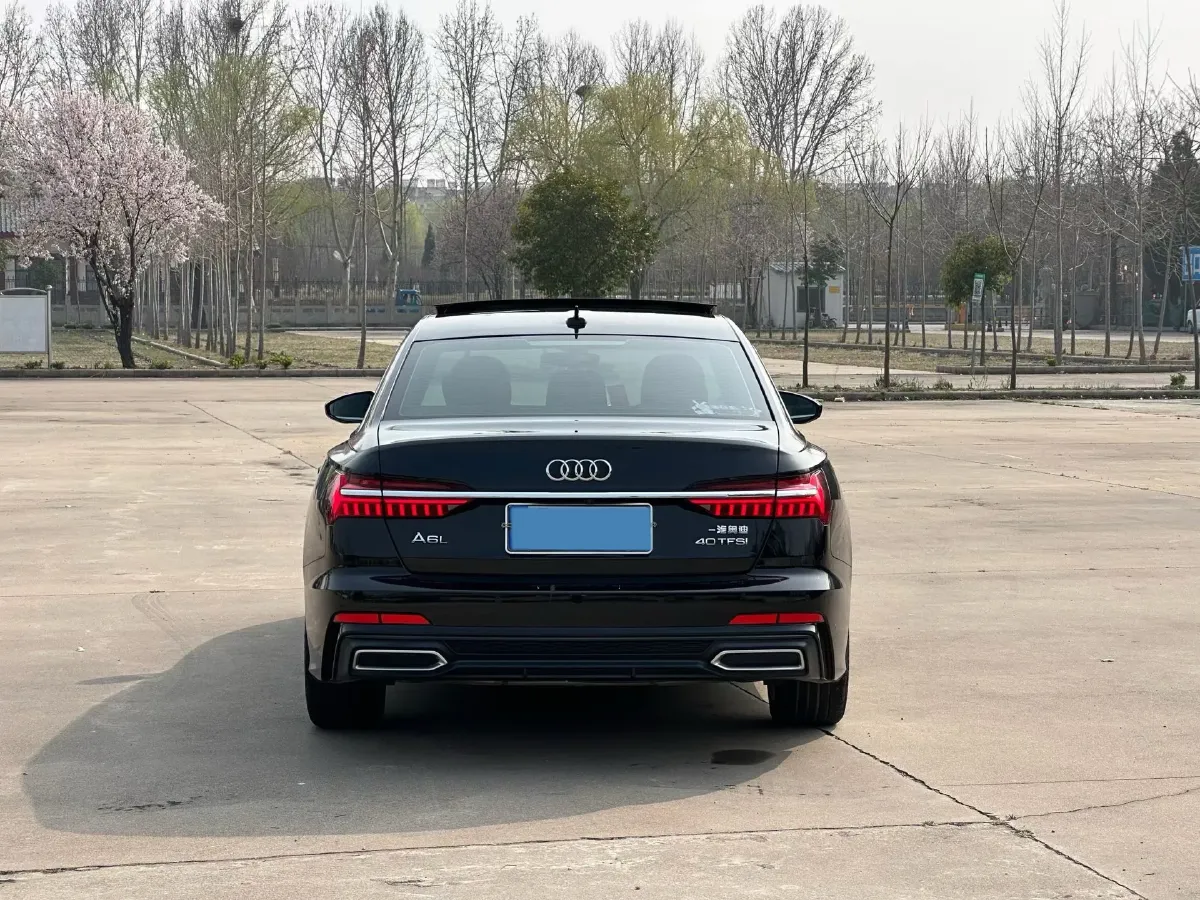 2021 Audi A6L 2.0T 190HP L4 7DCT,autocango,china used car exporter,china ev exporter,chinese used car exporter,chinese used ev exporter