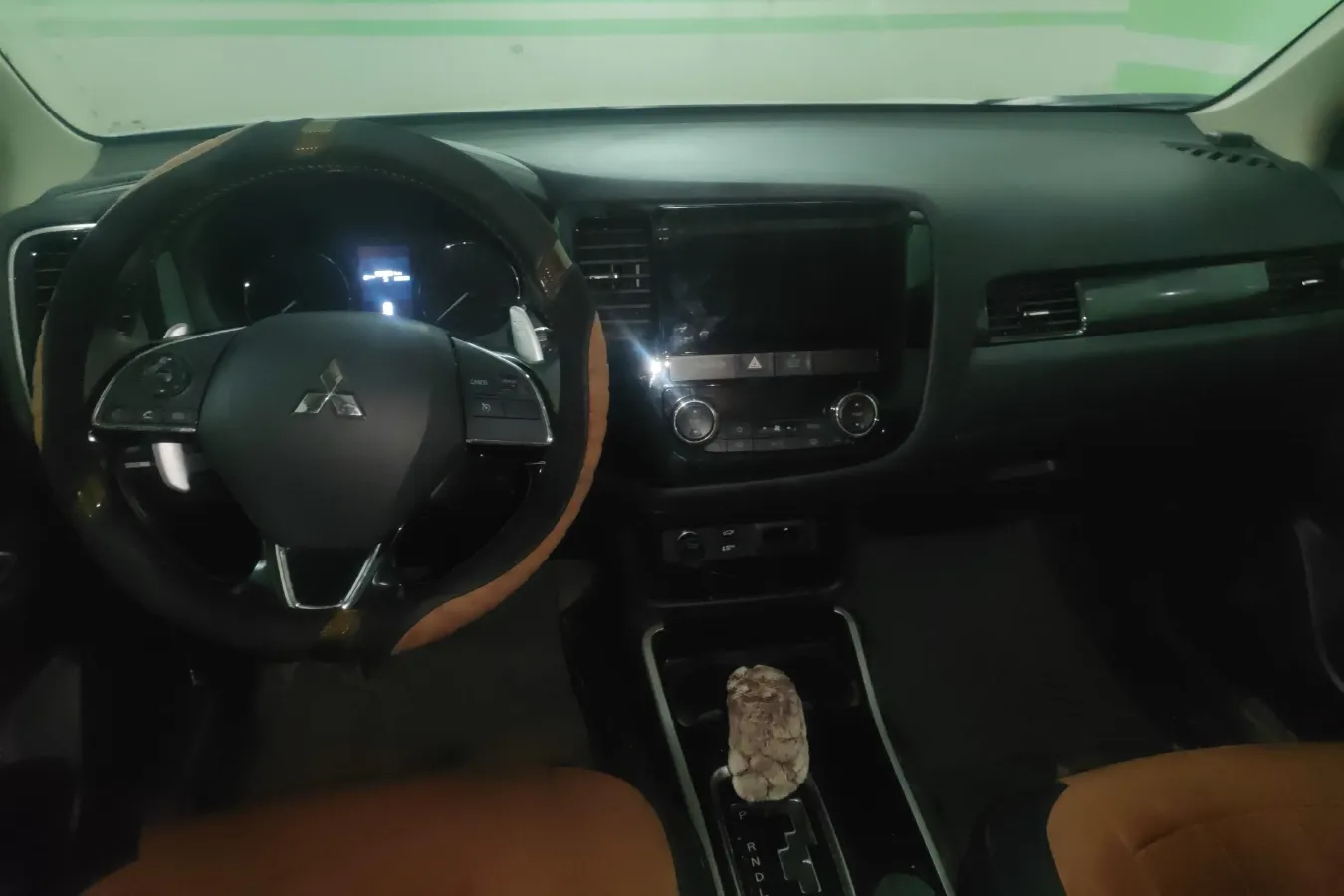 2019 Mitsubishi Outlander 2.4L 192HP L4 CVT,autocango,china used car exporter,china ev exporter,chinese used car exporter,chinese used ev exporter