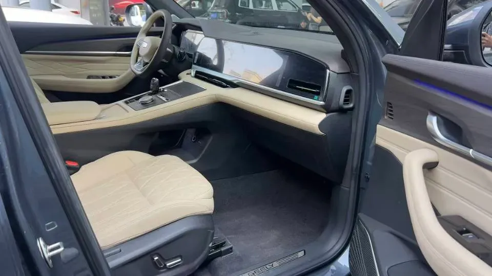 2025 Geely Monjaro 2.0T 238HP L4 8AT,autocango,china used car exporter,china ev exporter,chinese used car exporter,chinese used ev exporter