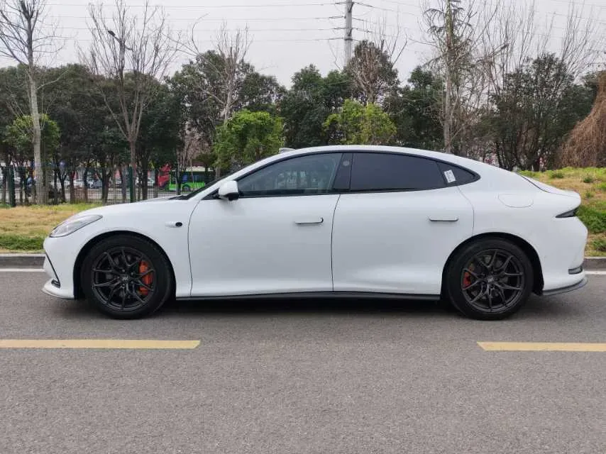 2024 IM L6 BEV 75KWH,autocango,china used car exporter,china ev exporter,chinese used car exporter,chinese used ev exporter