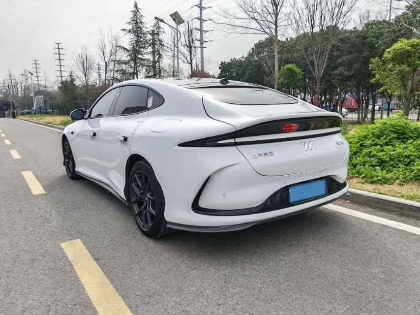 2024 IM L6 BEV 75KWH,autocango,china used car exporter,china ev exporter,chinese used car exporter,chinese used ev exporter