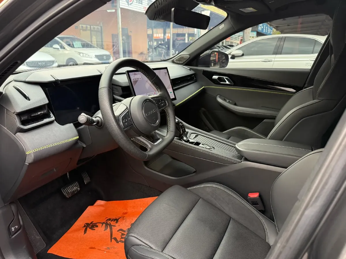 2023 MAXUS G50 1.5T 181HP L4 7DCT,autocango,china used car exporter,china ev exporter,chinese used car exporter,chinese used ev exporter