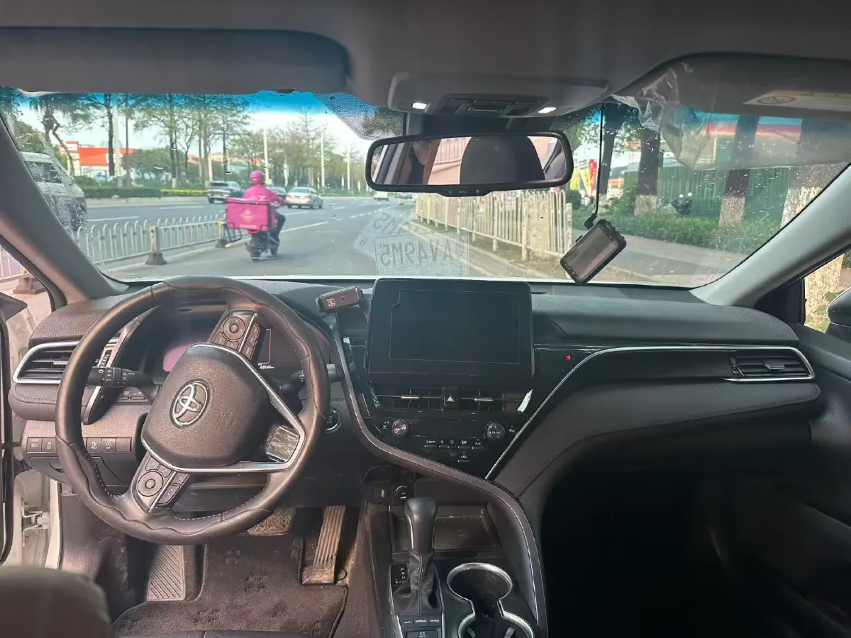 2021 Toyota Camry 2.5L 209HP L4 8AT,autocango,china used car exporter,china ev exporter,chinese used car exporter,chinese used ev exporter