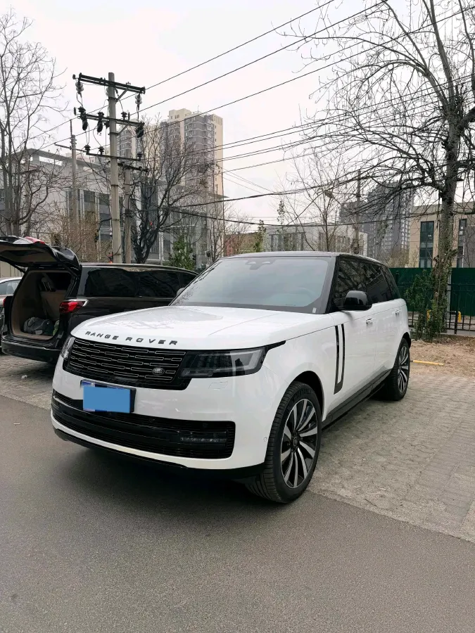 2025 Land Rover Range Rover 3.0T 400HP L6 8AT,autocango,china used car exporter,china ev exporter,chinese used car exporter,chinese used ev exporter