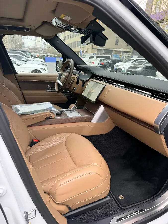 2025 Land Rover Range Rover 3.0T 400HP L6 8AT,autocango,china used car exporter,china ev exporter,chinese used car exporter,chinese used ev exporter