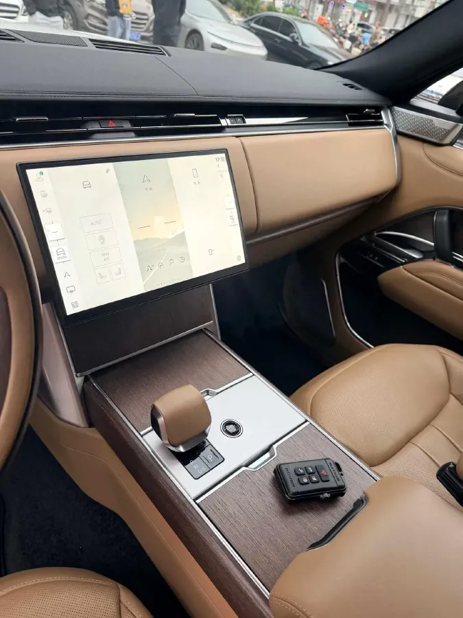 2025 Land Rover Range Rover 3.0T 400HP L6 8AT,autocango,china used car exporter,china ev exporter,chinese used car exporter,chinese used ev exporter