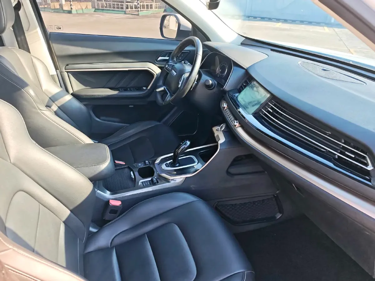 2020 Haval H6 1.5T 169HP L4 7DCT,autocango,china used car exporter,china ev exporter,chinese used car exporter,chinese used ev exporter