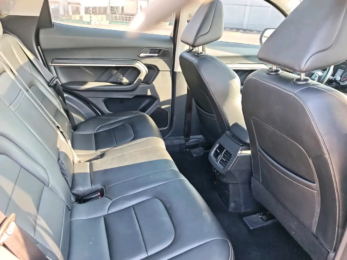 2020 Haval H6 1.5T 169HP L4 7DCT,autocango,china used car exporter,china ev exporter,chinese used car exporter,chinese used ev exporter