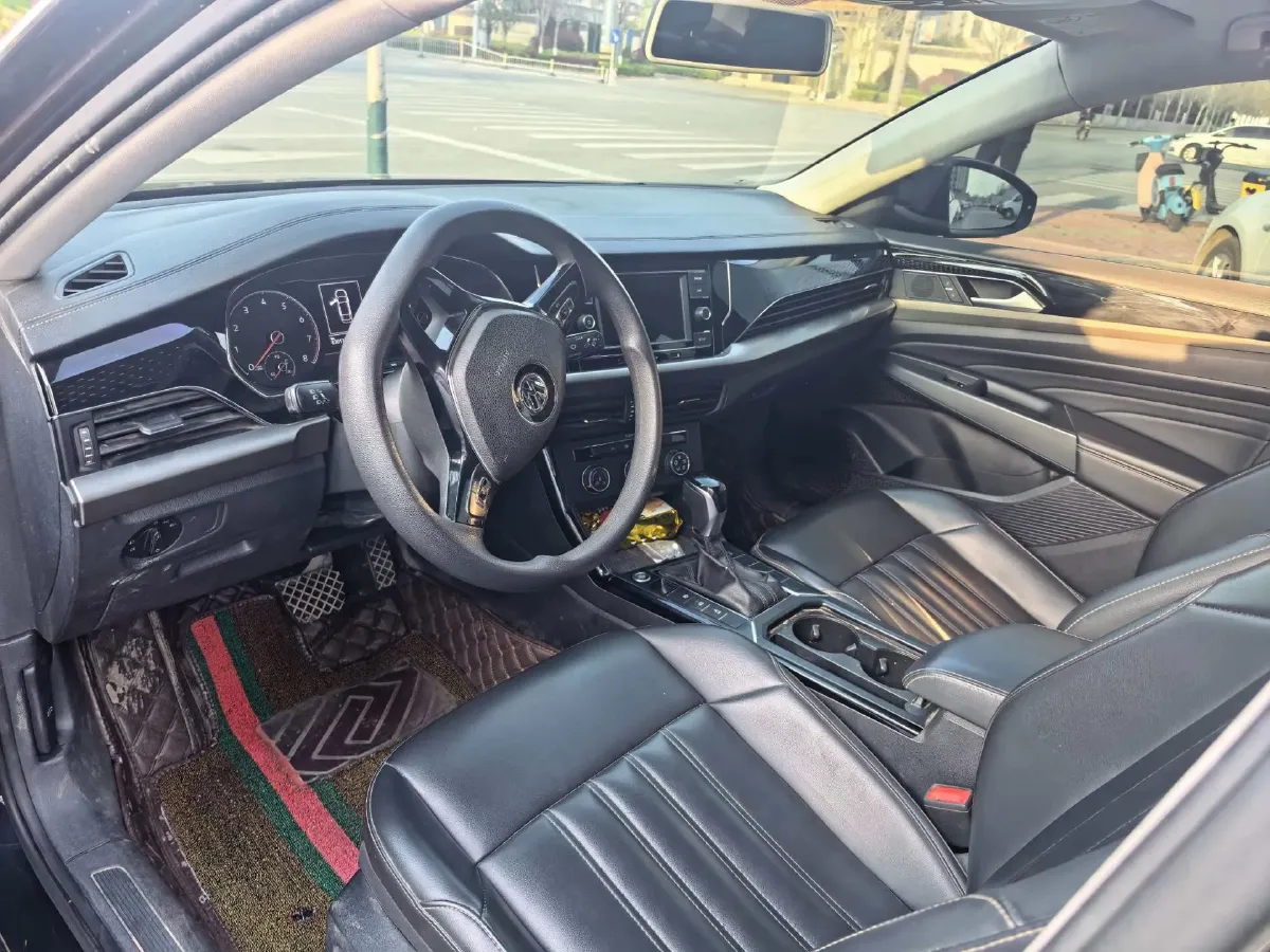 2019 Chevrolet Equinox 1.5T 180HP L4 6AT,autocango,china used car exporter,china ev exporter,chinese used car exporter,chinese used ev exporter