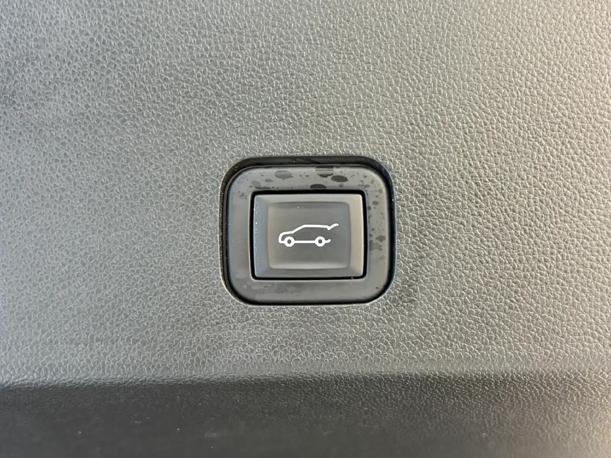 2022 Cadillac XT6 2.0T 237HP L4 9AT,autocango,china used car exporter,china ev exporter,chinese used car exporter,chinese used ev exporter