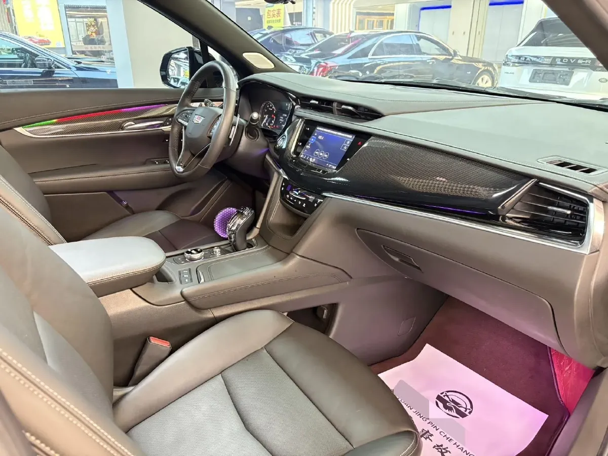2022 Cadillac XT6 2.0T 237HP L4 9AT,autocango,china used car exporter,china ev exporter,chinese used car exporter,chinese used ev exporter