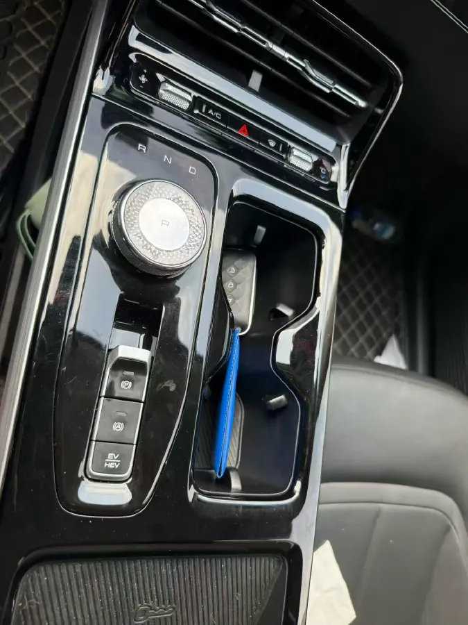 2024 WuLing XingGuang 1.5L 106HP L4 E-CVT PHEV 20.5KWH,autocango,china used car exporter,china ev exporter,chinese used car exporter,chinese used ev exporter