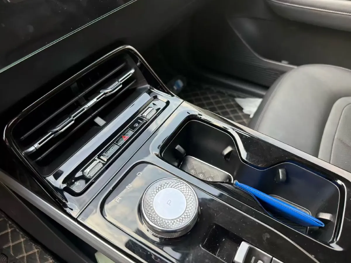 2024 WuLing XingGuang 1.5L 106HP L4 E-CVT PHEV 20.5KWH,autocango,china used car exporter,china ev exporter,chinese used car exporter,chinese used ev exporter