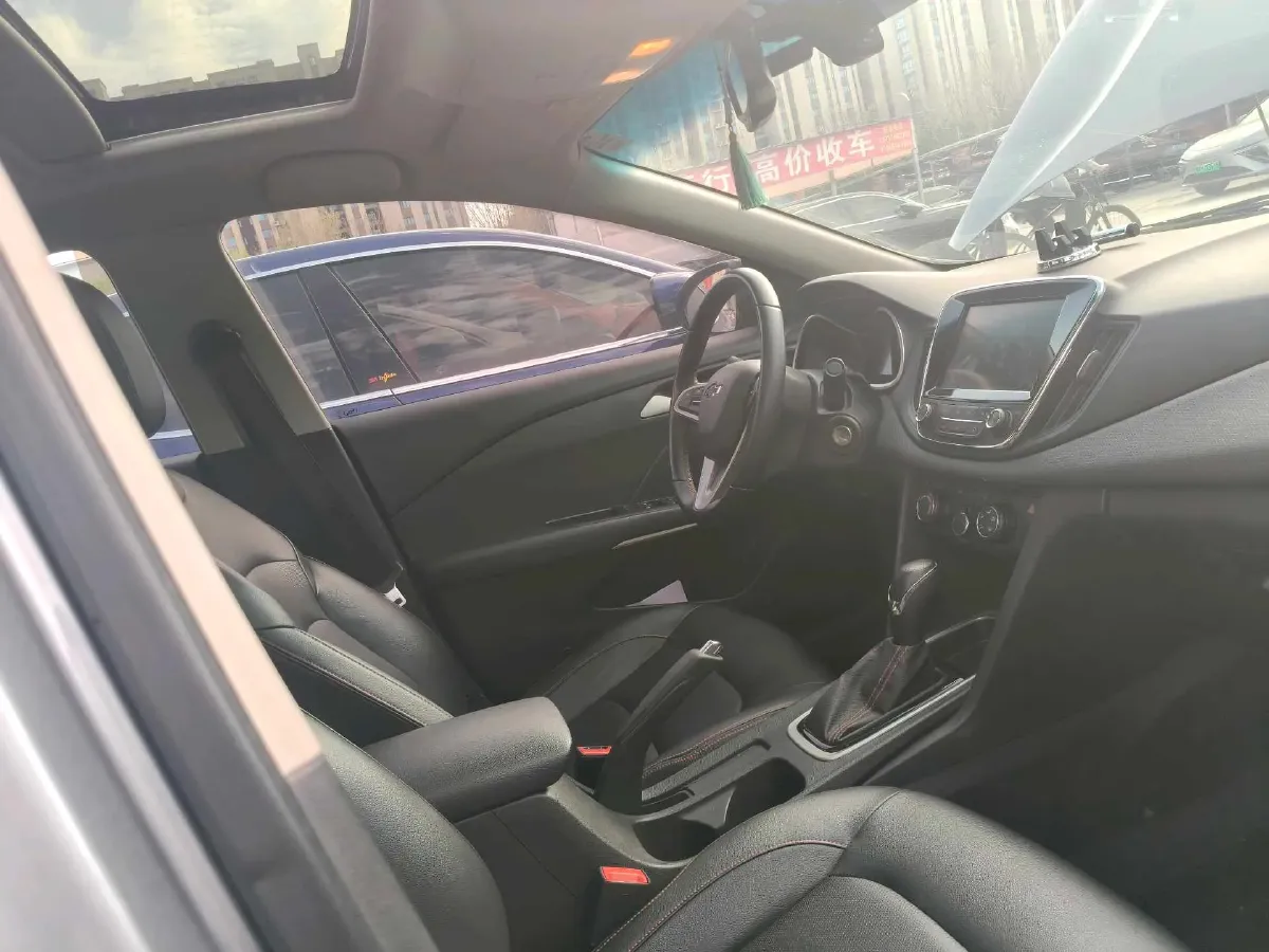 2019 Chevrolet Cavalier 1.0T 120HP L3 6DCT,autocango,china used car exporter,china ev exporter,chinese used car exporter,chinese used ev exporter