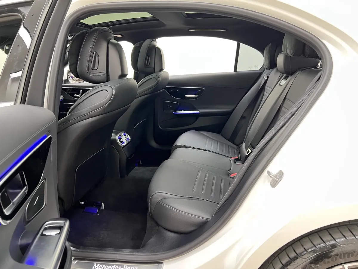 2021 Mercedes-Benz C Class 1.5T 184HP L4 9AT,autocango,china used car exporter,china ev exporter,chinese used car exporter,chinese used ev exporter