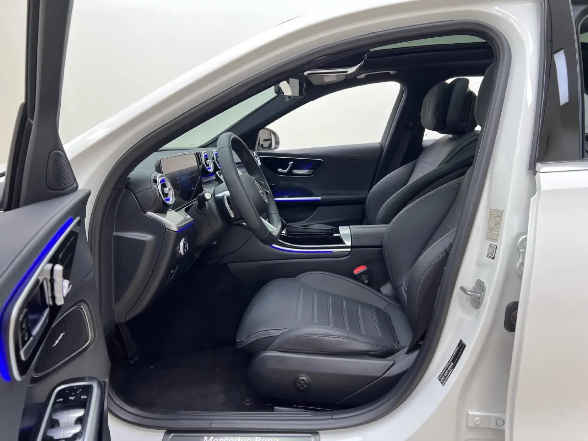 2021 Mercedes-Benz C Class 1.5T 184HP L4 9AT,autocango,china used car exporter,china ev exporter,chinese used car exporter,chinese used ev exporter