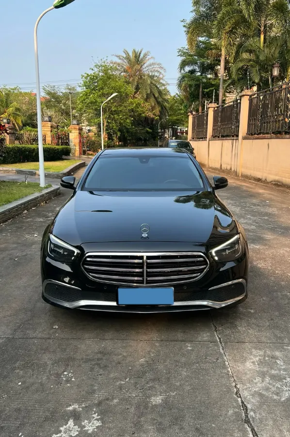 2021 Mercedes-Benz E Class 2.0T 197HP L4 9AT,autocango,china used car exporter,china ev exporter,chinese used car exporter,chinese used ev exporter
