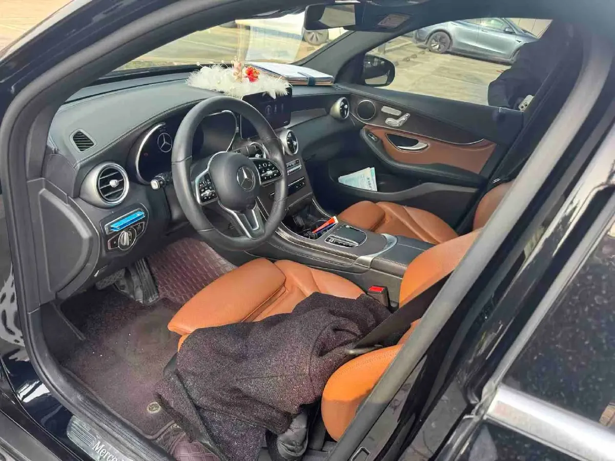 2020 Mercedes-Benz GLC Class 2.0T 197HP L4 9AT,autocango,china used car exporter,china ev exporter,chinese used car exporter,chinese used ev exporter