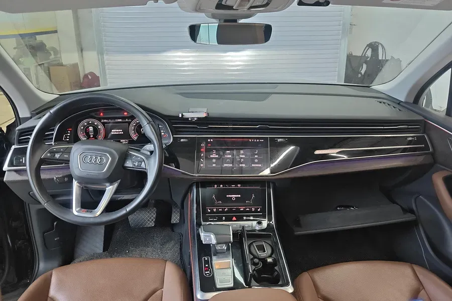 2021 Audi Q7 3.0T 340HP V6 8AT,autocango,china used car exporter,china ev exporter,chinese used car exporter,chinese used ev exporter