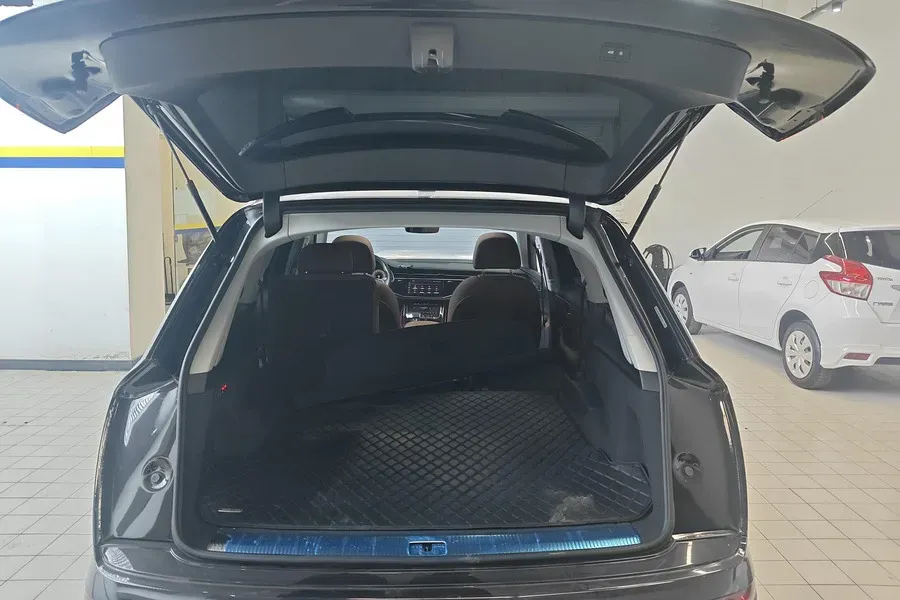 2021 Audi Q7 3.0T 340HP V6 8AT,autocango,china used car exporter,china ev exporter,chinese used car exporter,chinese used ev exporter