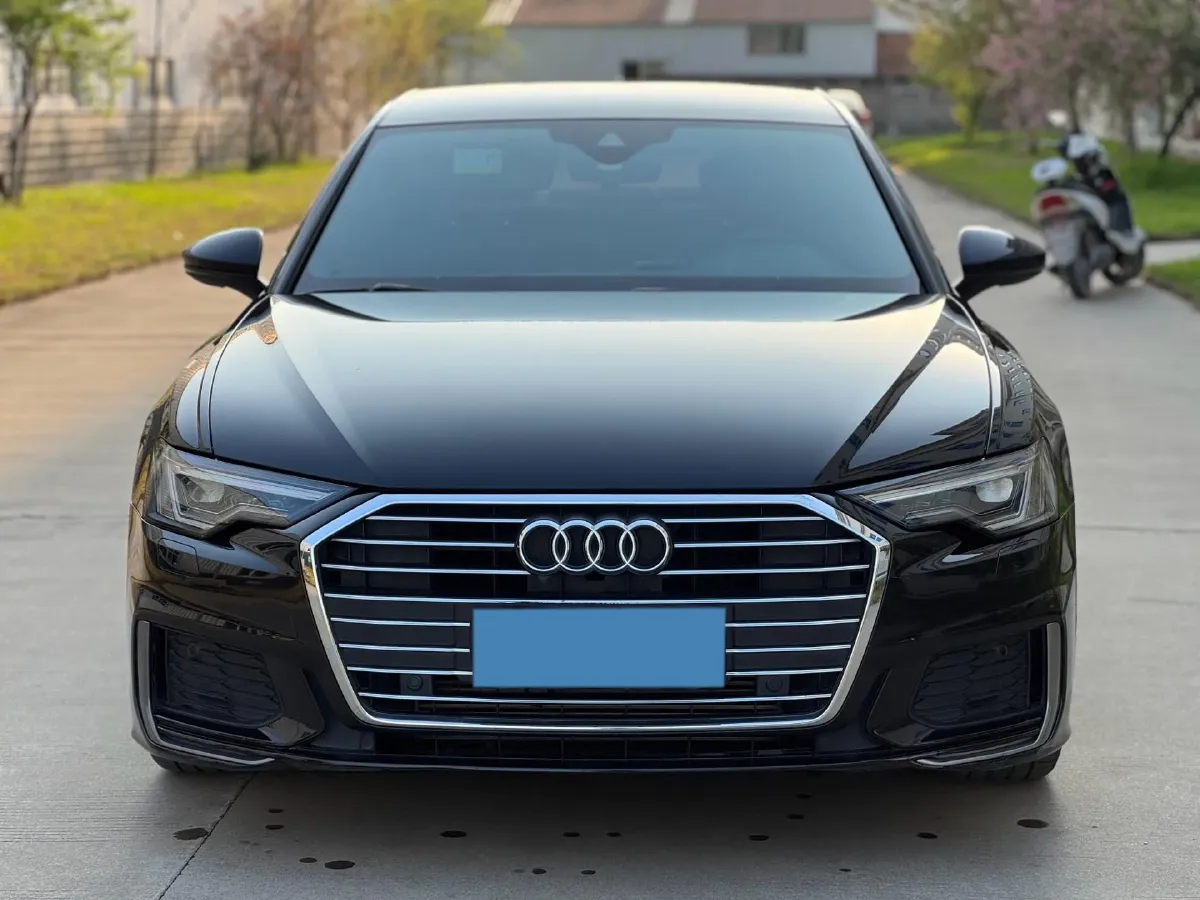 2019 Mercedes-Benz E Class 1.5T 184HP L4 9AT,autocango,china used car exporter,china ev exporter,chinese used car exporter,chinese used ev exporter