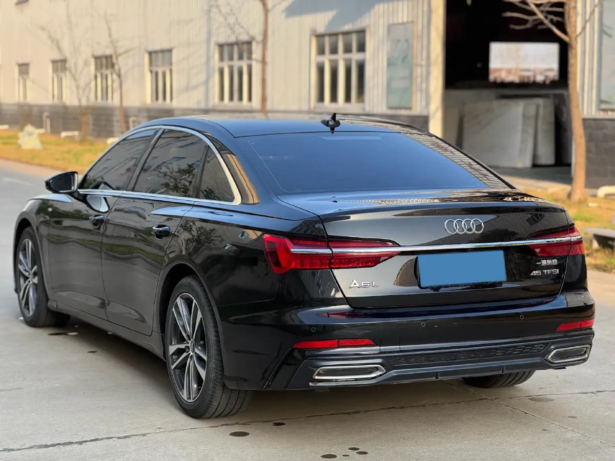 2019 Mercedes-Benz E Class 1.5T 184HP L4 9AT,autocango,china used car exporter,china ev exporter,chinese used car exporter,chinese used ev exporter