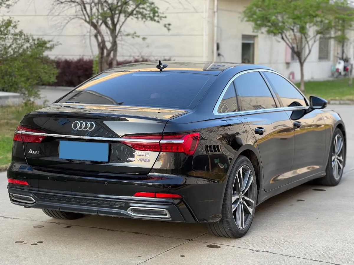 2019 Mercedes-Benz E Class 1.5T 184HP L4 9AT,autocango,china used car exporter,china ev exporter,chinese used car exporter,chinese used ev exporter