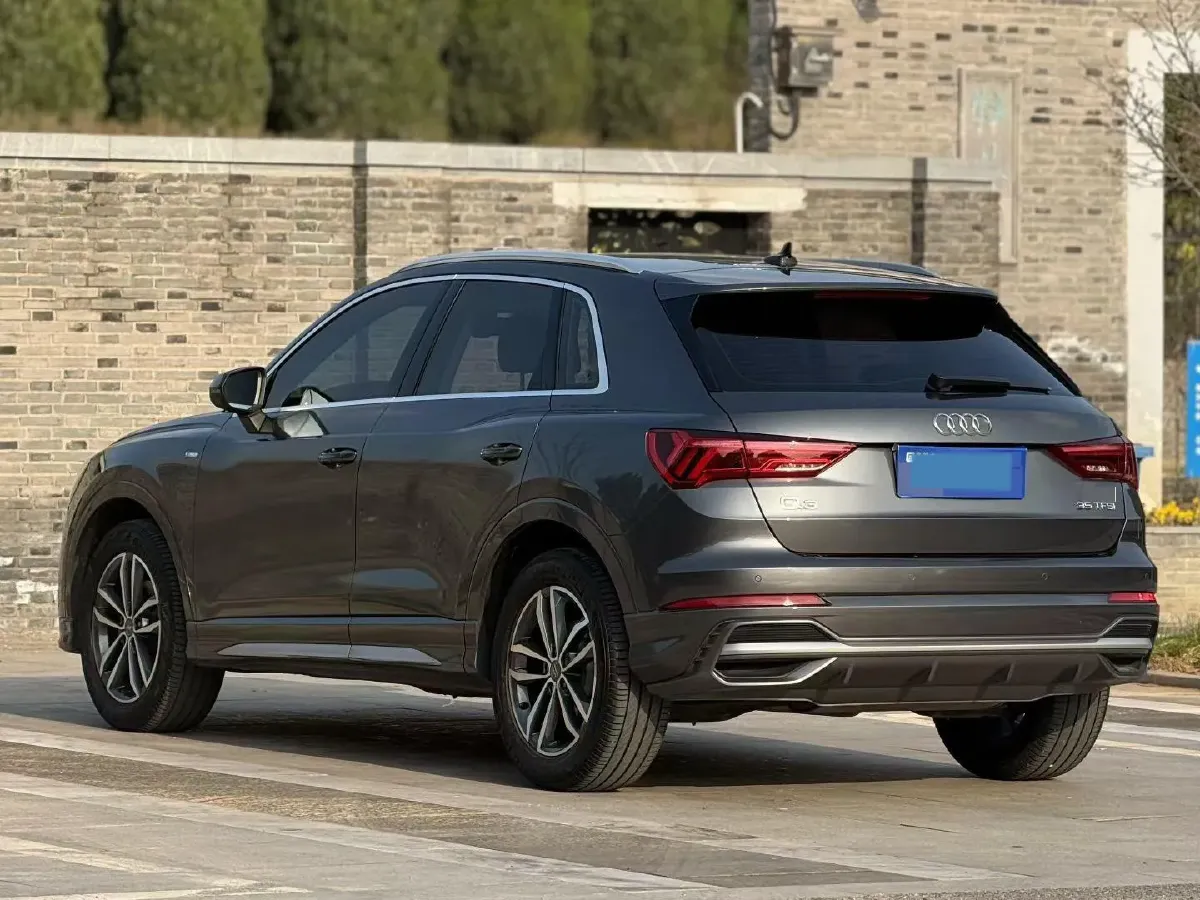2020 Audi Q3 1.4T 150HP L4 7DCT,autocango,china used car exporter,china ev exporter,chinese used car exporter,chinese used ev exporter