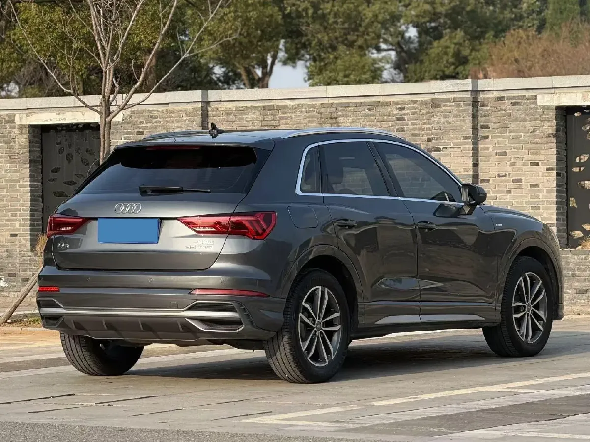 2020 Audi Q3 1.4T 150HP L4 7DCT,autocango,china used car exporter,china ev exporter,chinese used car exporter,chinese used ev exporter
