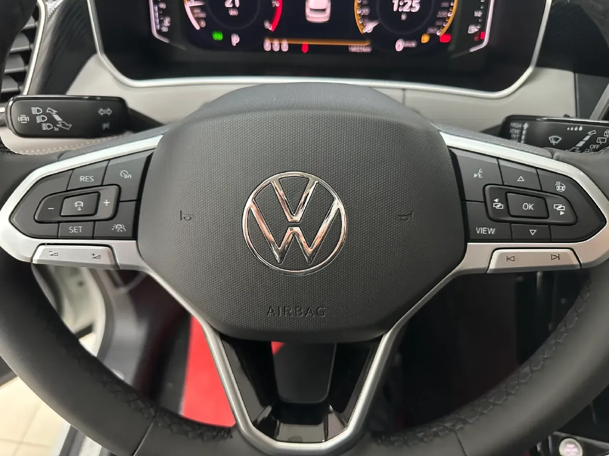 2023 Volkswagen Tayron 1.4T 150HP L4 7DCT,autocango,china used car exporter,china ev exporter,chinese used car exporter,chinese used ev exporter