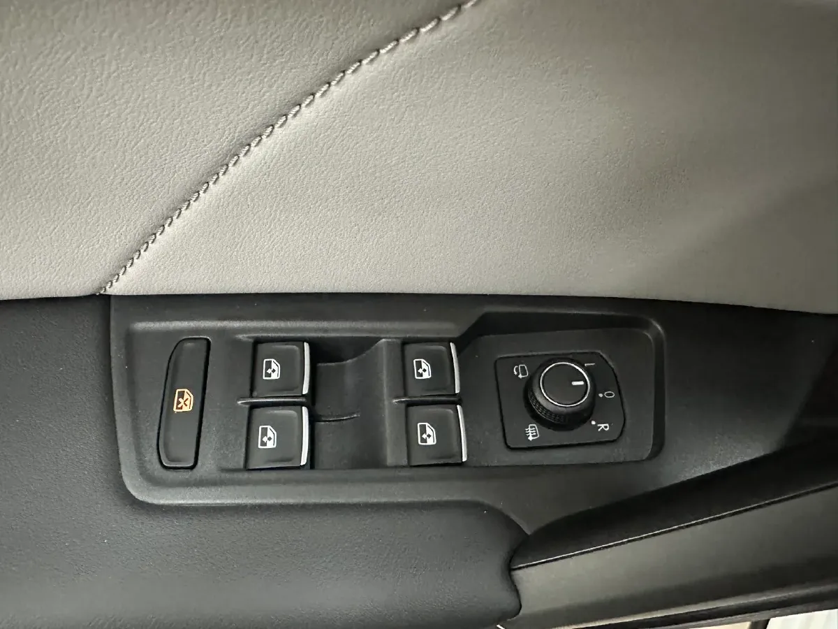 2023 Volkswagen Tayron 1.4T 150HP L4 7DCT,autocango,china used car exporter,china ev exporter,chinese used car exporter,chinese used ev exporter