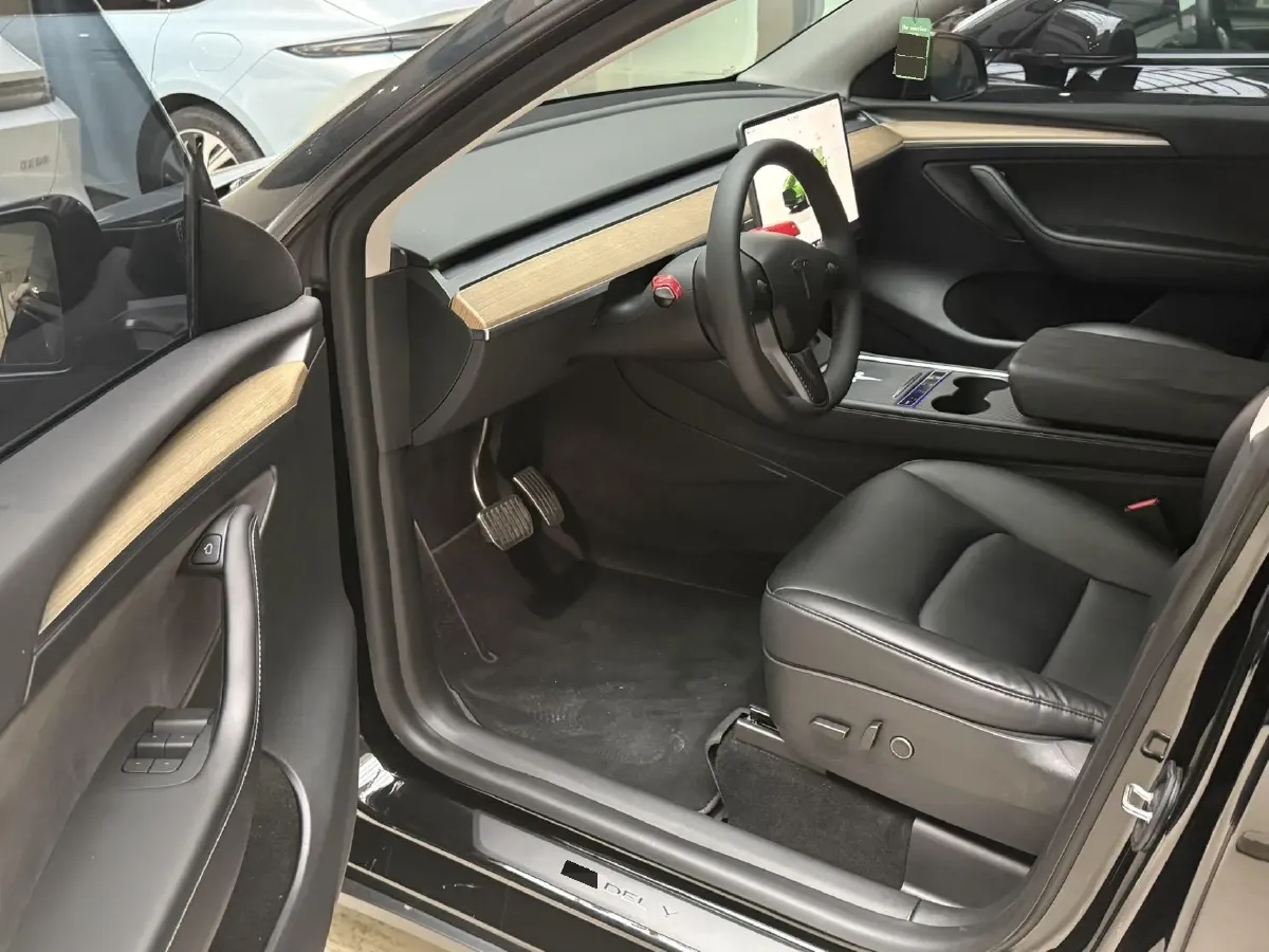 2022 Tesla Model Y BEV 60KWH,autocango,china used car exporter,china ev exporter,chinese used car exporter,chinese used ev exporter