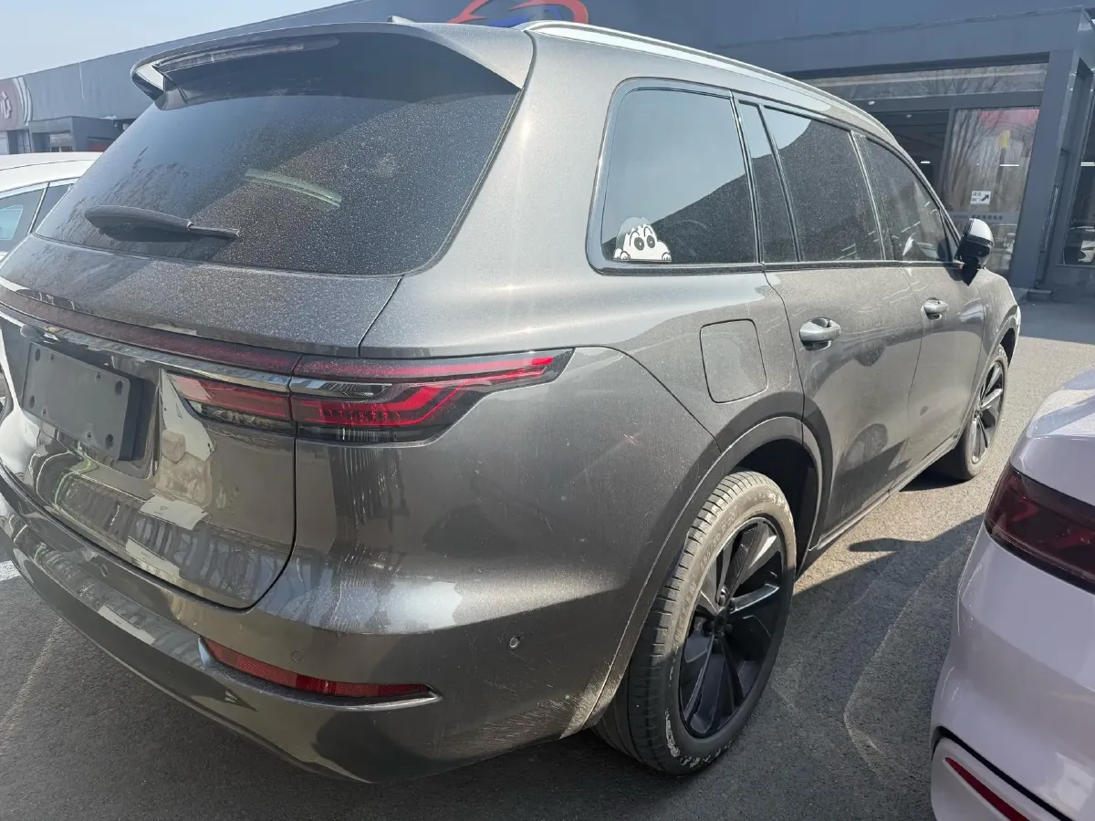 2021 Li ONE Range Extended 131HP REEV 40.5KWH,autocango,china used car exporter,china ev exporter,chinese used car exporter,chinese used ev exporter