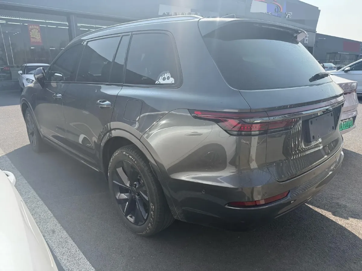 2021 Li ONE Range Extended 131HP REEV 40.5KWH,autocango,china used car exporter,china ev exporter,chinese used car exporter,chinese used ev exporter