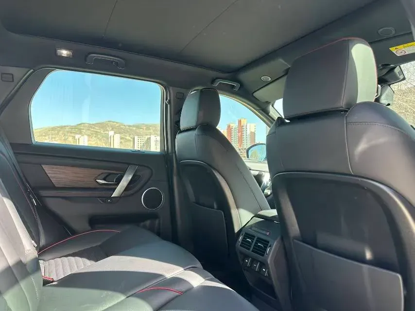 2021 Land Rover Discovery Sport 2.0T 249HP L4 9AT,autocango,china used car exporter,china ev exporter,chinese used car exporter,chinese used ev exporter