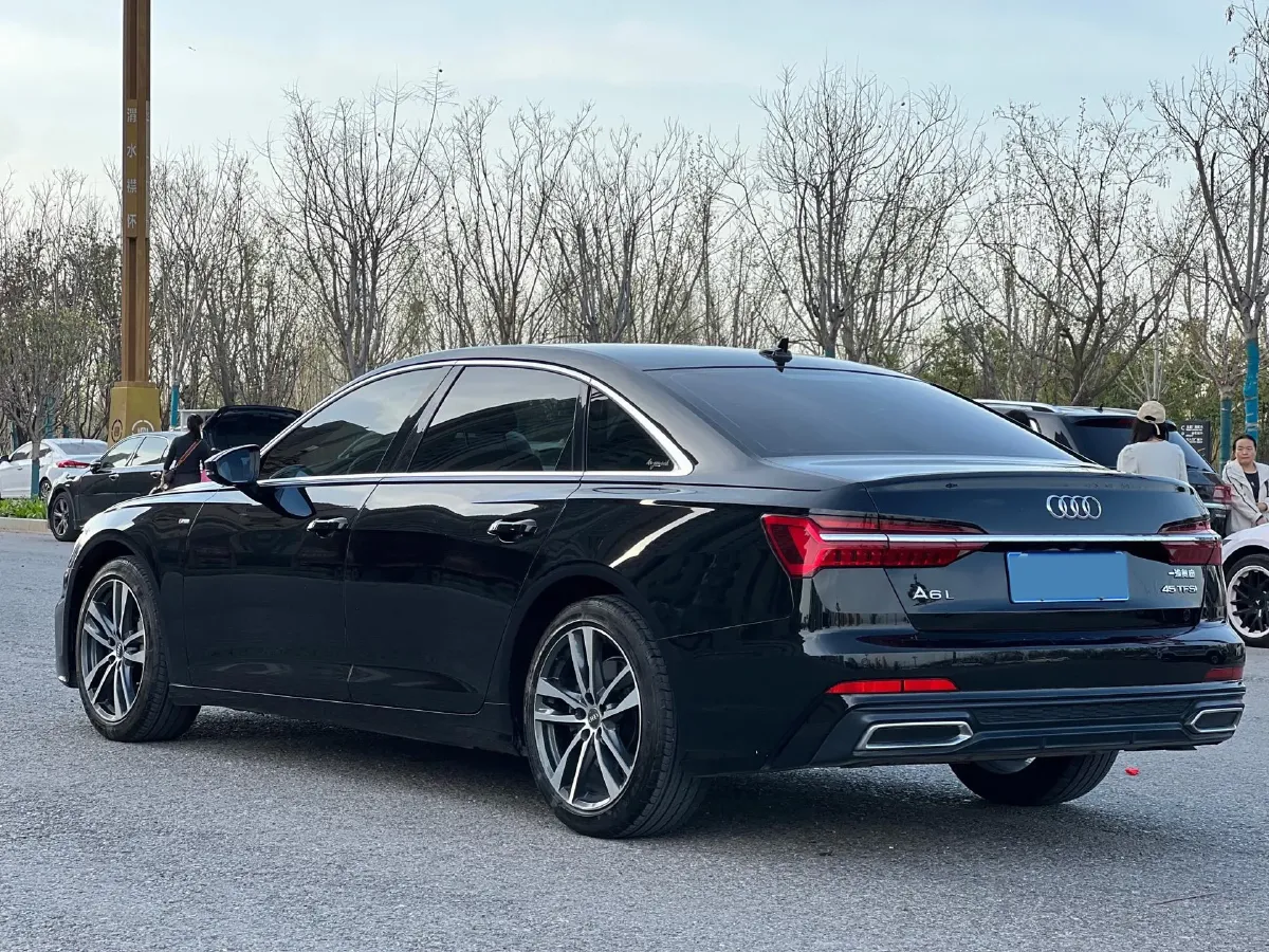 2020 Audi A6L 2.0T 190HP L4 7DCT,autocango,china used car exporter,china ev exporter,chinese used car exporter,chinese used ev exporter