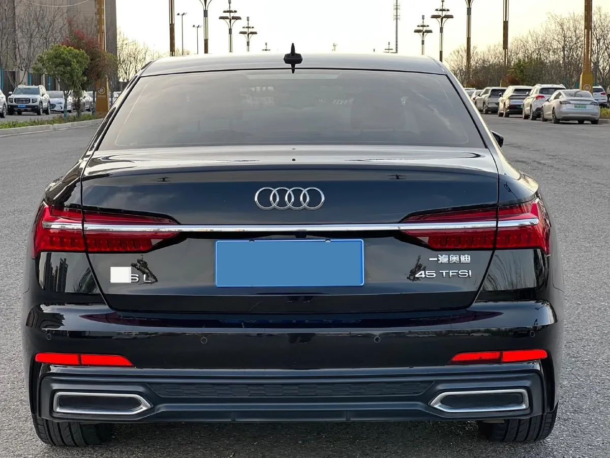 2020 Audi A6L 2.0T 190HP L4 7DCT,autocango,china used car exporter,china ev exporter,chinese used car exporter,chinese used ev exporter