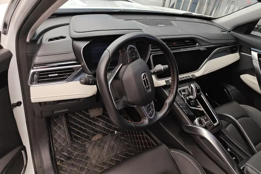 2022 Geely Azkarra 1.8T 184HP L4 7DCT,autocango,china used car exporter,china ev exporter,chinese used car exporter,chinese used ev exporter