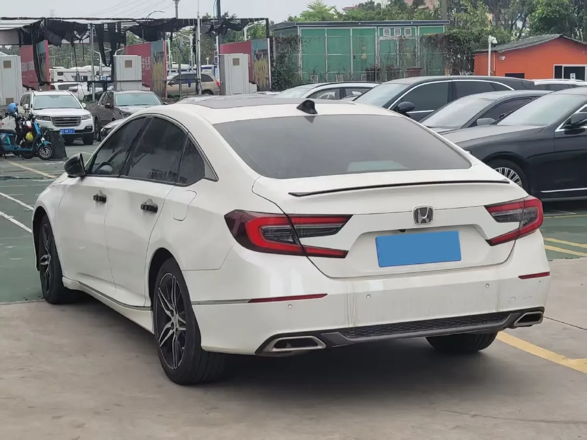 2022 Honda Accord 1.5T 194HP L4 CVT,autocango,china used car exporter,china ev exporter,chinese used car exporter,chinese used ev exporter