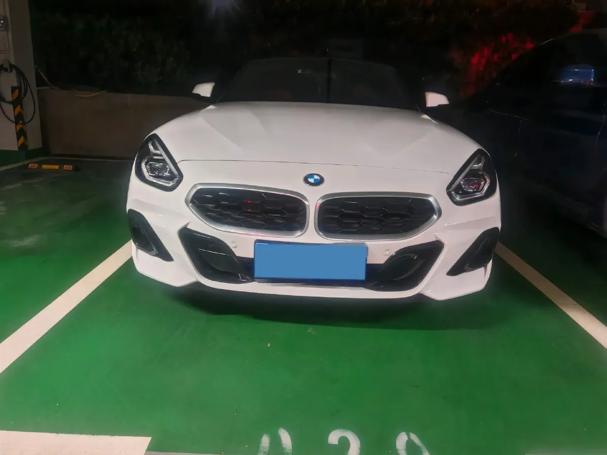 2023 BMW Z4 2.0T 197HP L4 8AT,autocango,china used car exporter,china ev exporter,chinese used car exporter,chinese used ev exporter