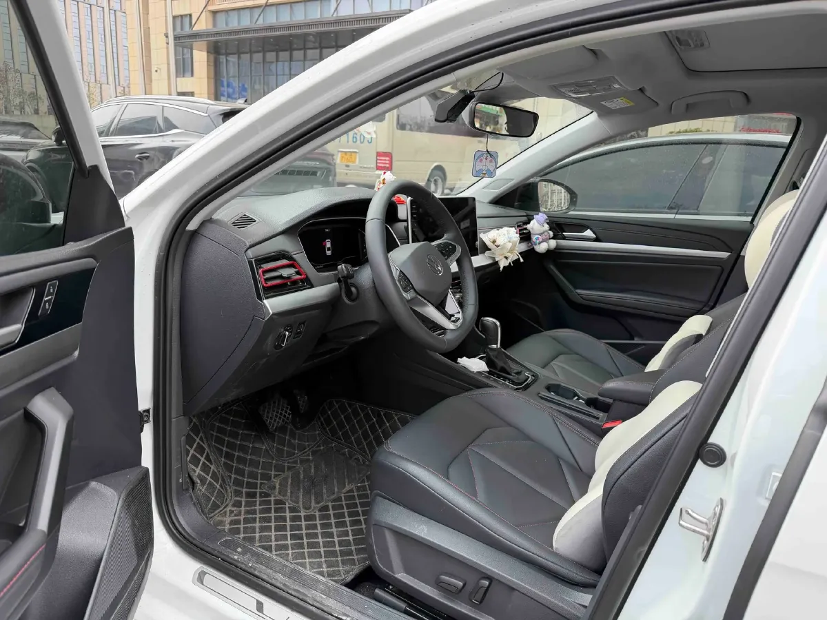 2024 Volkswagen Lavida 1.5T 160HP L4 7DCT,autocango,china used car exporter,china ev exporter,chinese used car exporter,chinese used ev exporter