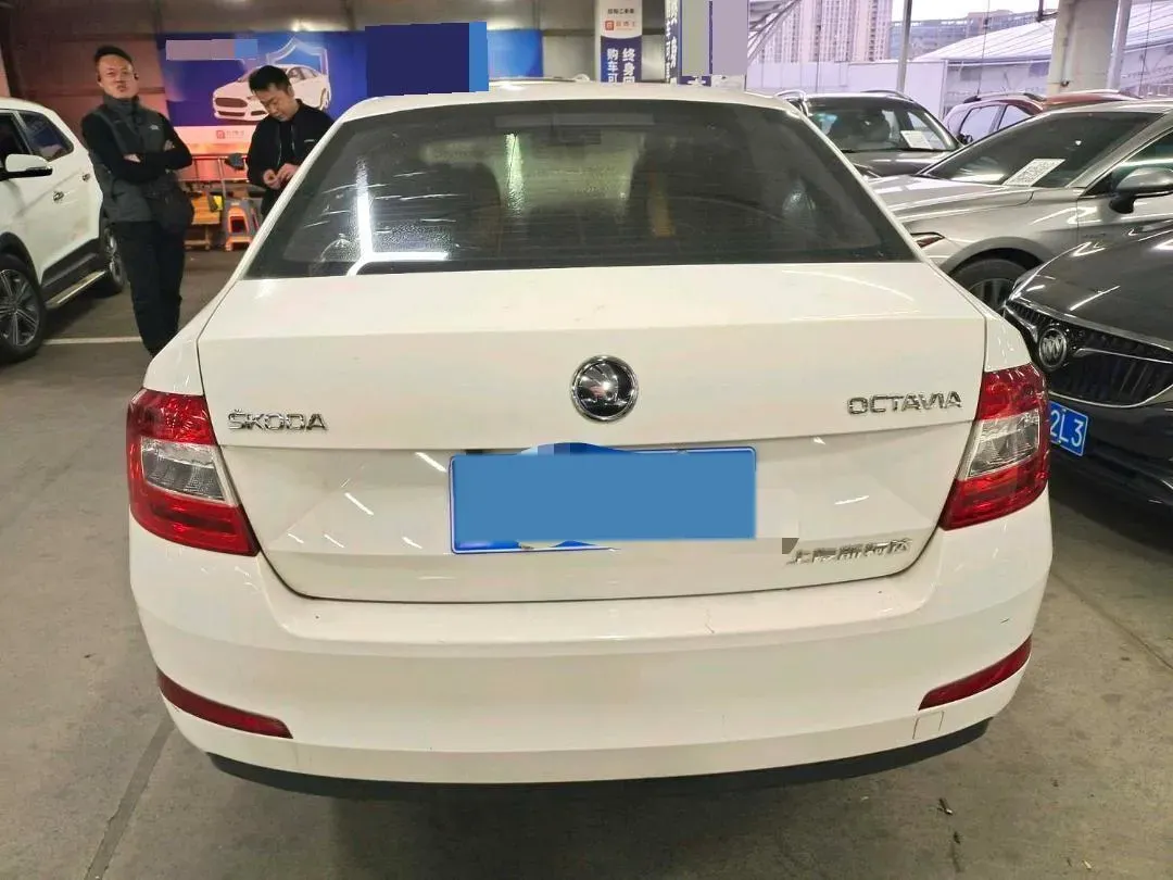 2018 Skoda Octavia 1.6L 110HP L4 5MT,autocango,china used car exporter,china ev exporter,chinese used car exporter,chinese used ev exporter
