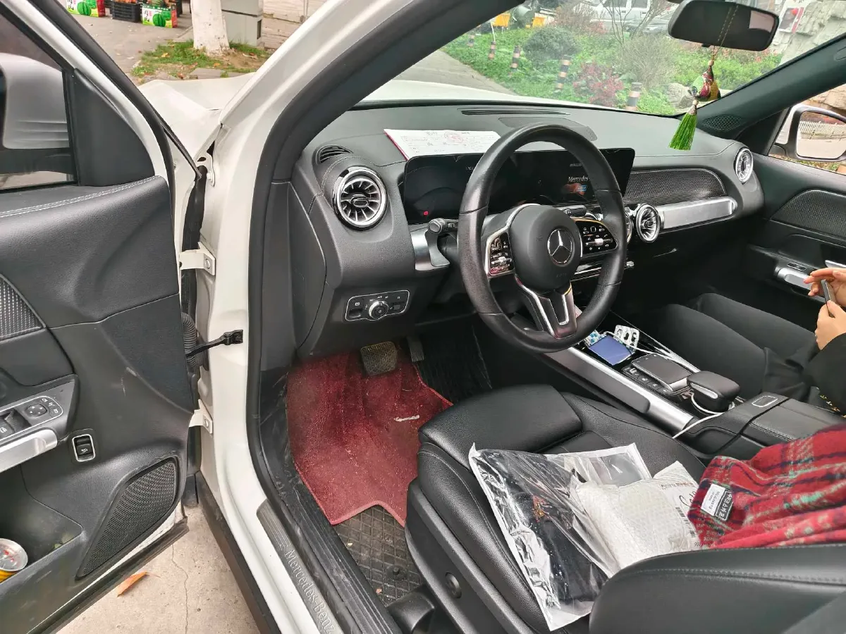 2023 Mercedes-Benz GLB Class 2.0T 190HP L4 8DCT,autocango,china used car exporter,china ev exporter,chinese used car exporter,chinese used ev exporter