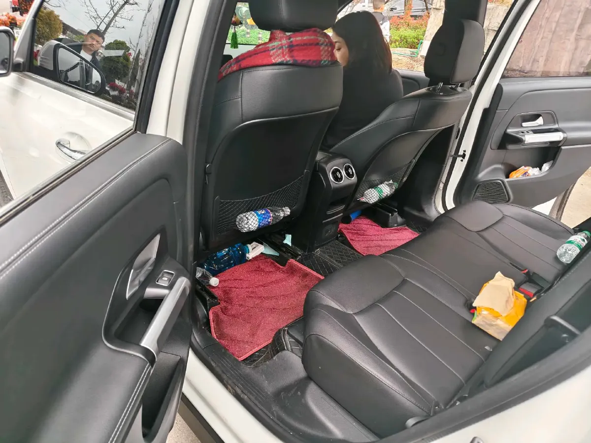 2023 Mercedes-Benz GLB Class 2.0T 190HP L4 8DCT,autocango,china used car exporter,china ev exporter,chinese used car exporter,chinese used ev exporter