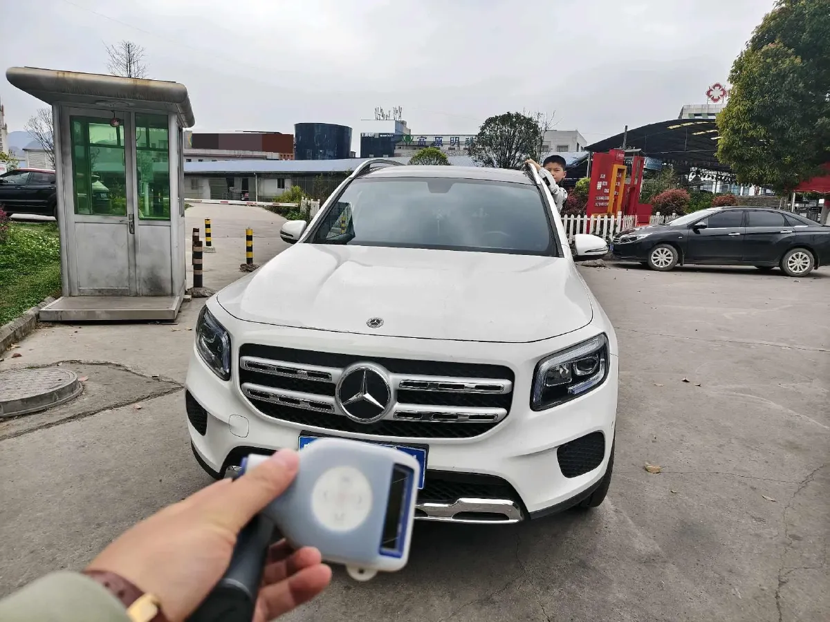 2023 Mercedes-Benz GLB Class 2.0T 190HP L4 8DCT,autocango,china used car exporter,china ev exporter,chinese used car exporter,chinese used ev exporter