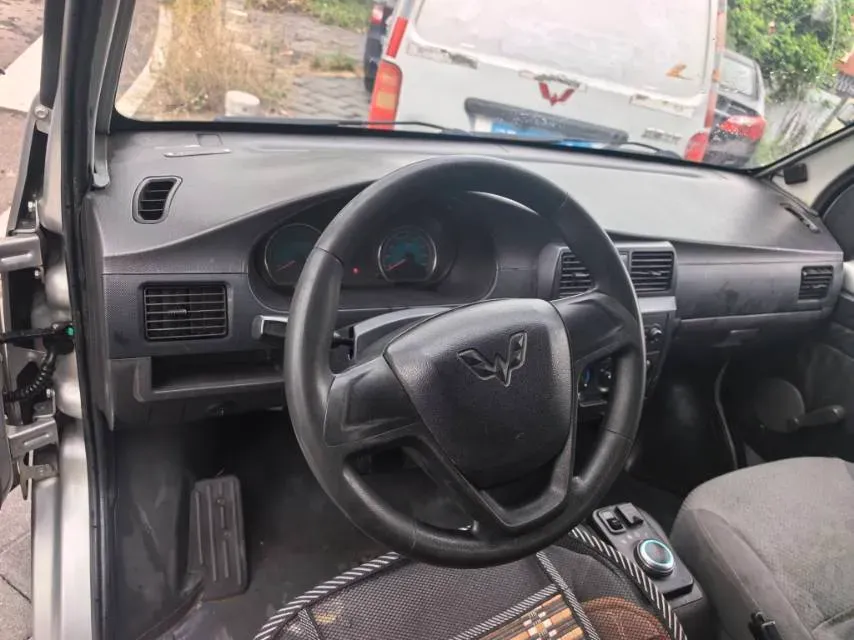 2020 WuLing EV50 BEV 43.2KWH,autocango,china used car exporter,china ev exporter,chinese used car exporter,chinese used ev exporter