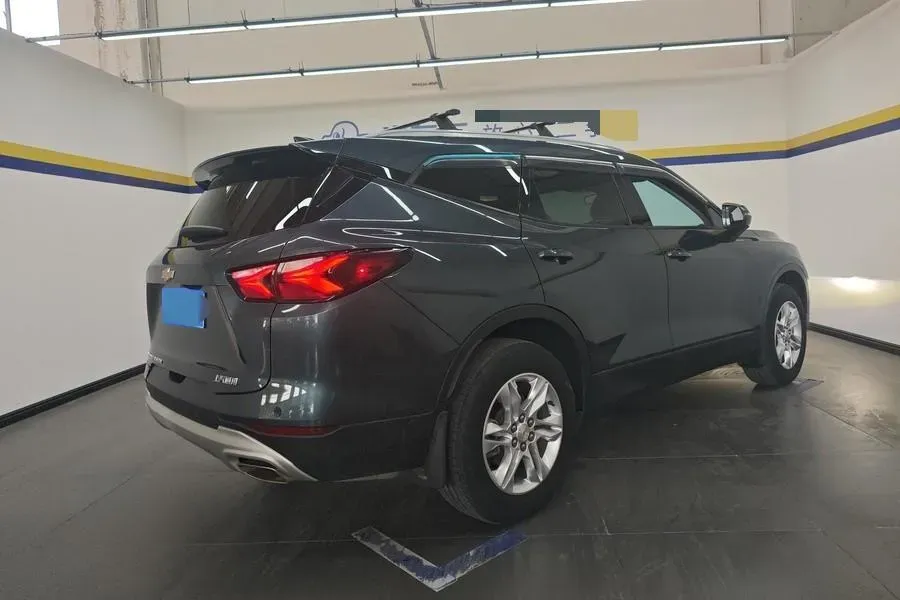 2020 Chevrolet Blazer 2.0T 237HP L4 9AT,autocango,china used car exporter,china ev exporter,chinese used car exporter,chinese used ev exporter