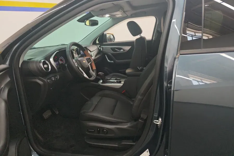 2020 Chevrolet Blazer 2.0T 237HP L4 9AT,autocango,china used car exporter,china ev exporter,chinese used car exporter,chinese used ev exporter