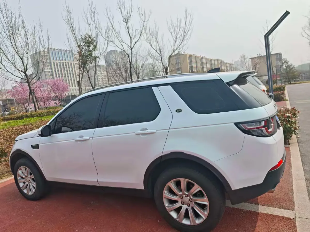 2018 Land Rover Discovery Sport 2.0T 241HP L4 9AT,autocango,china used car exporter,china ev exporter,chinese used car exporter,chinese used ev exporter
